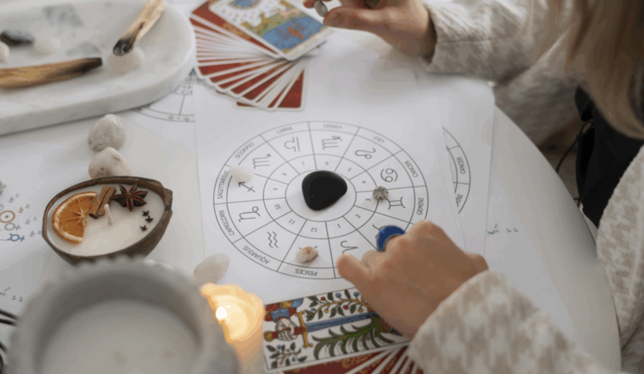 塔羅牌比星座還準？